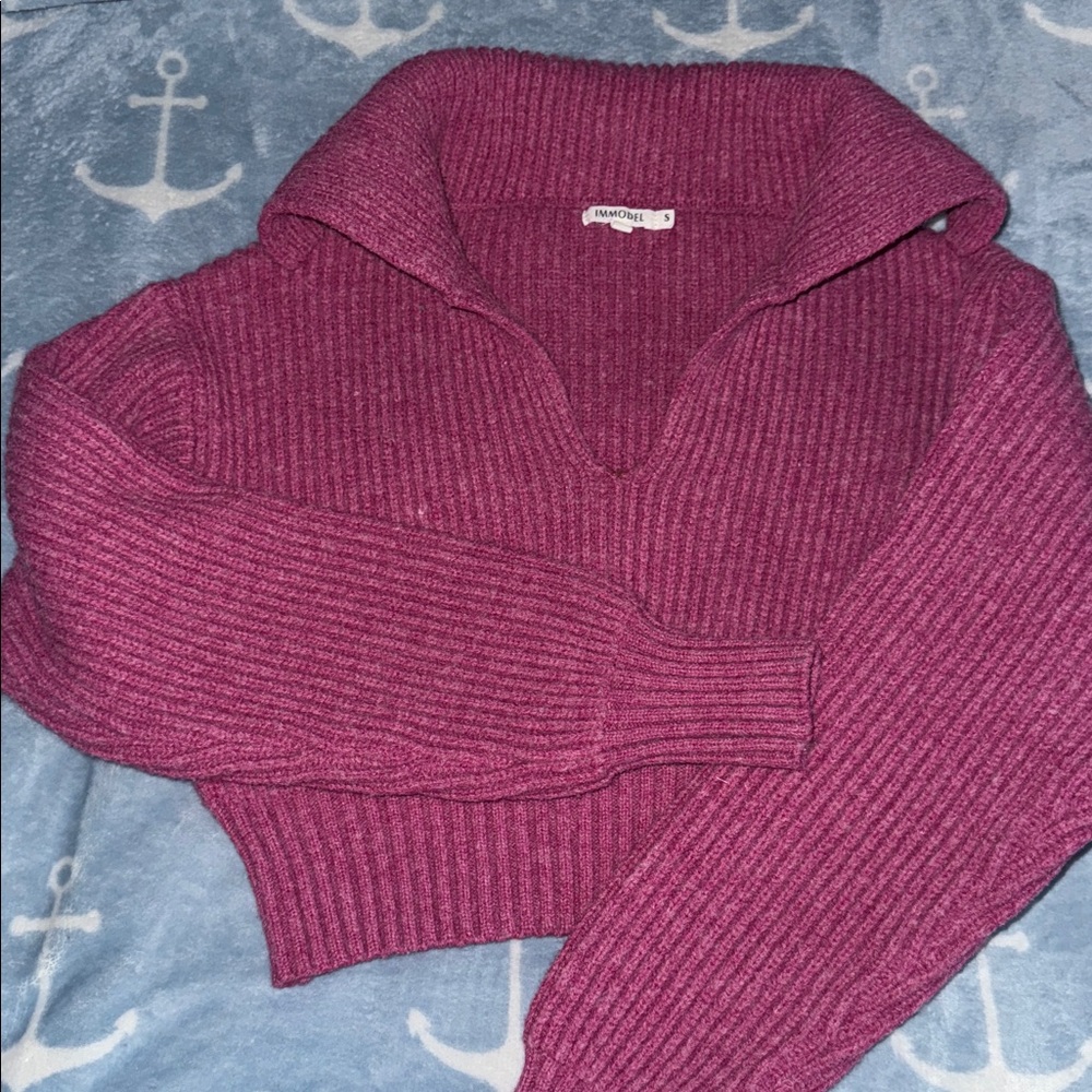 Magenta Ribbed cropped Sweater